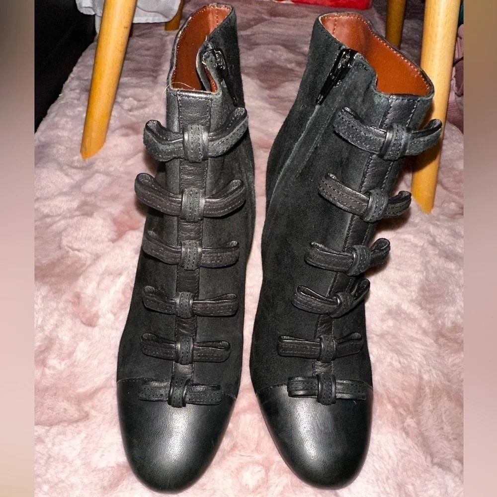 See By Chloe black leather bow front leather block heel booties ankle boot 37.5 - Picture 2 of 16